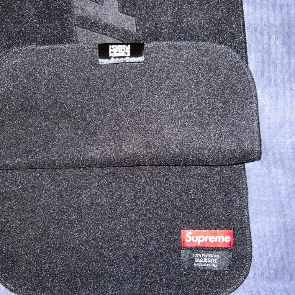 Black Supreme x Polertec Scarf
